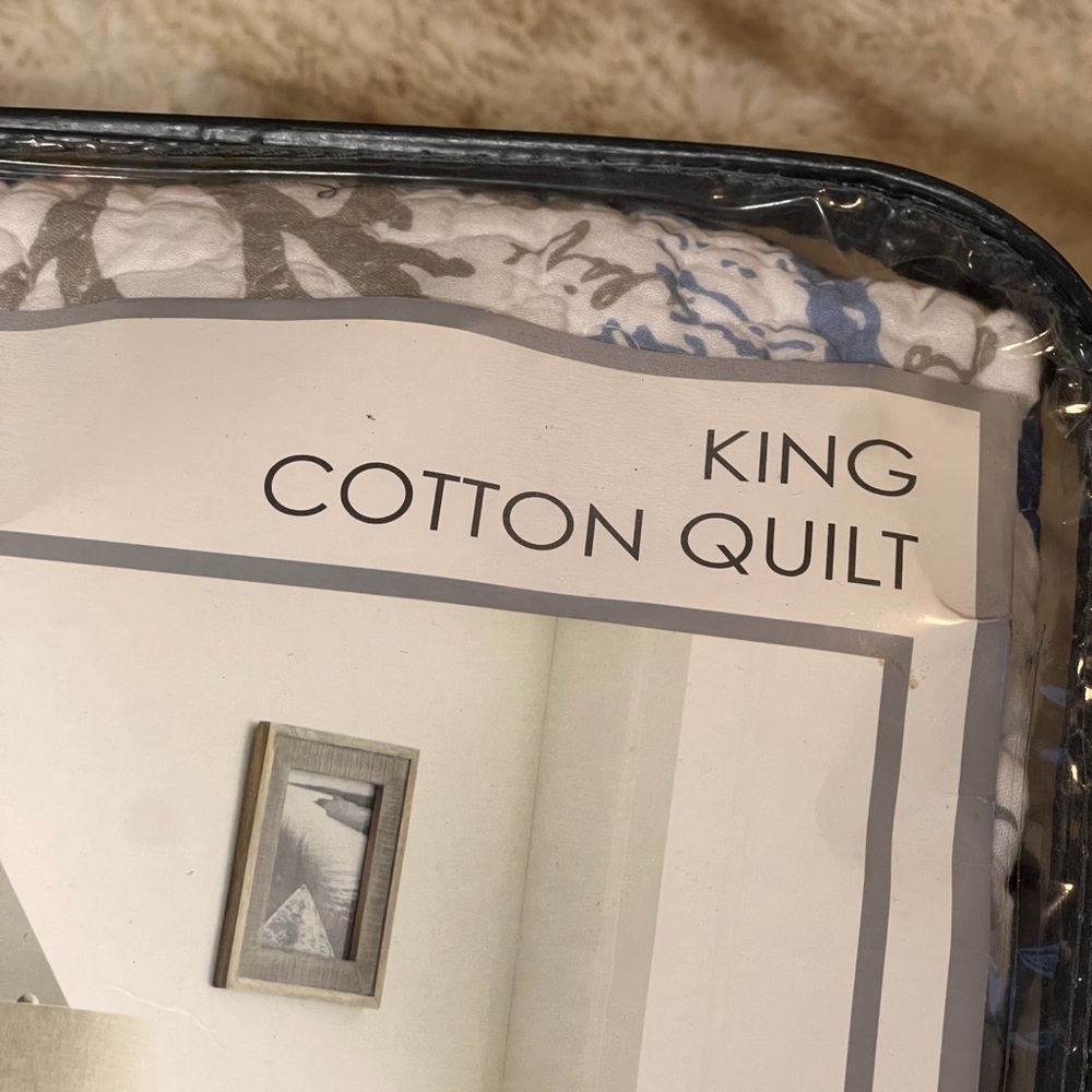 NWT Levtex Home Sag Harbor Blue & White Coastal Beach King Quilt - Picture 4 of 8